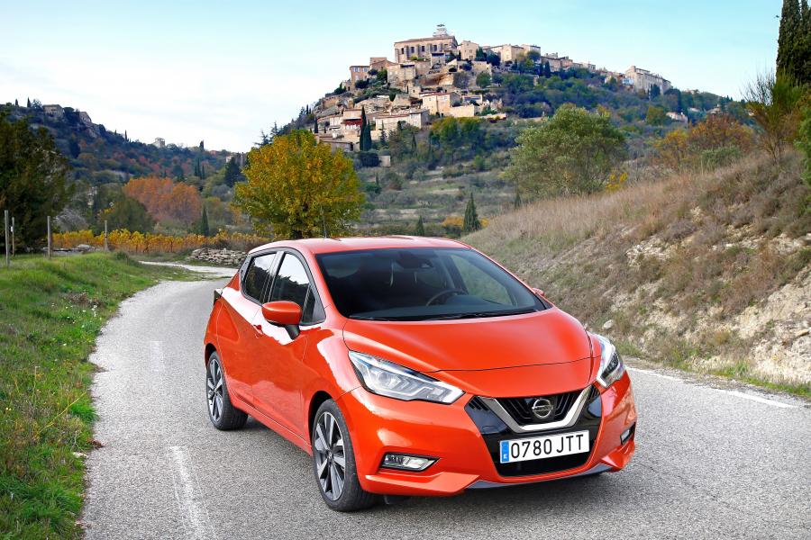  Nissan Micra 2017 года  (фото 10 из 30)